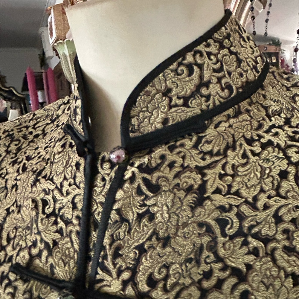 Vintage Oriental Black & Gold Jacket - Picture 5 of 10